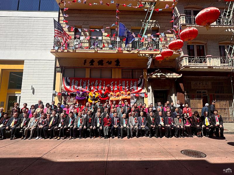秉公總堂150週年堂慶，全體貴賓及秉公堂昆仲大合影。