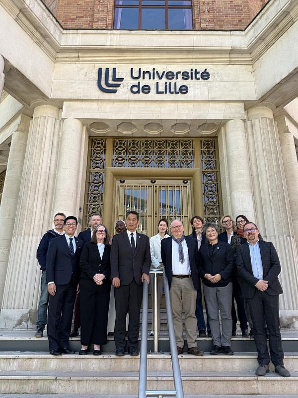 國立東華大學代表團拜訪Université de Lille, ULille後合影留念。