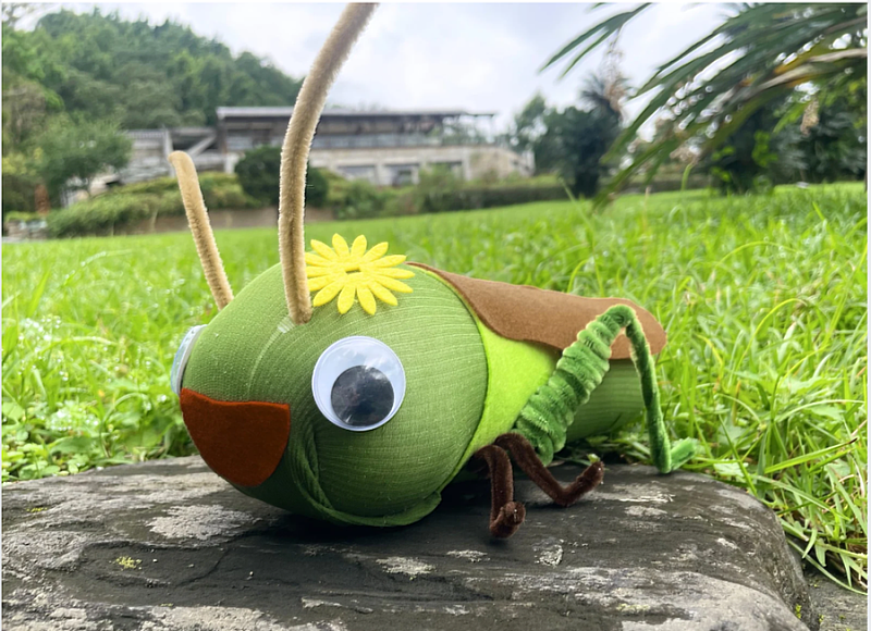 手作蚱萌玩偶。