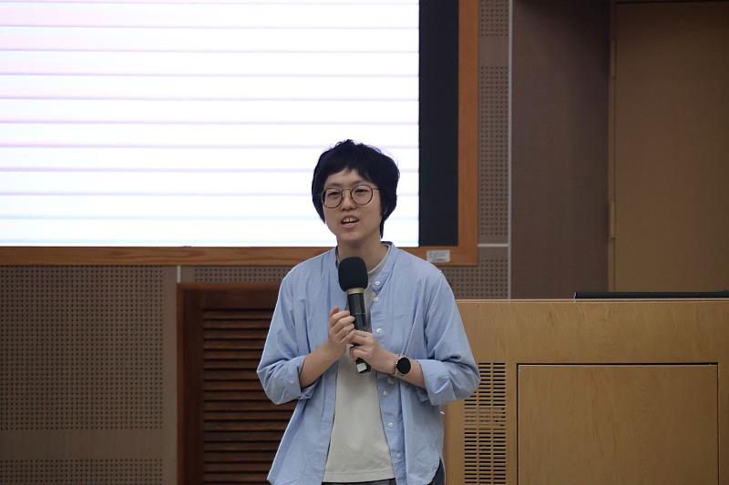 南大通識教育中心透過AI主題講座，引導學生重新思考AI時代下的人機協作與未來人才核心能力。