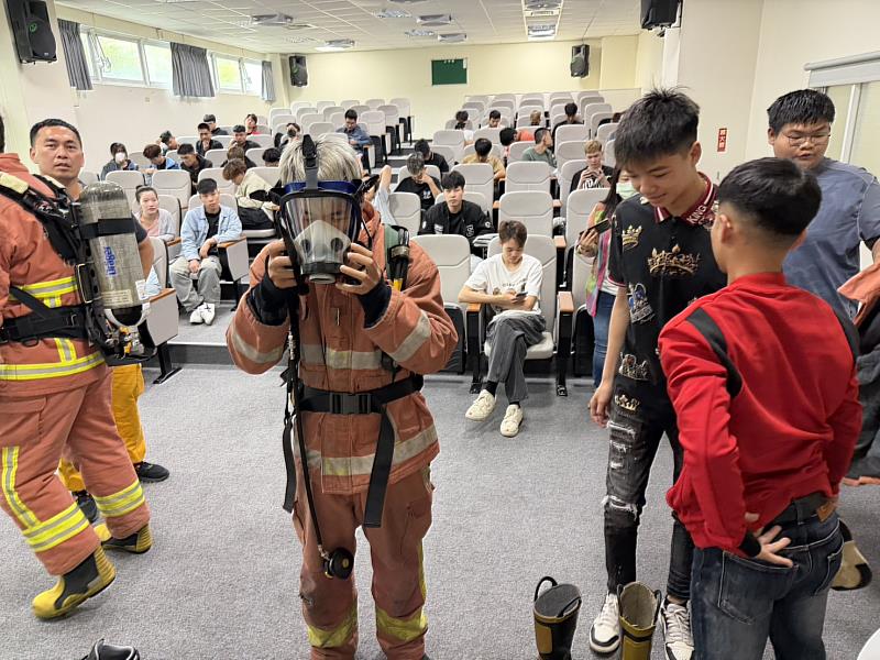 敏實科大參訪新竹市消防教育訓練基地。