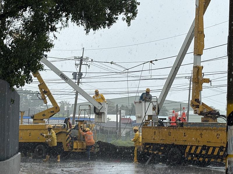 強化防災應變能力 台電攜手慈濟簽MOU 慈濟據點成電力搶修中繼站