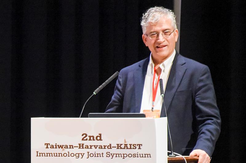 國際知名免疫學家 Prof. Vijay Kuchroo 談免疫調控與疾病治療新進展。