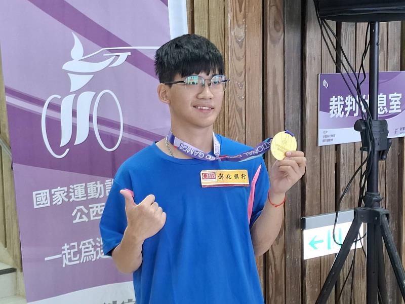 115年全障運台東代表隊傳捷報,台東體中紀志芳勇奪射擊2面金牌,並破2項大會紀錄。(照片台東縣府提供)