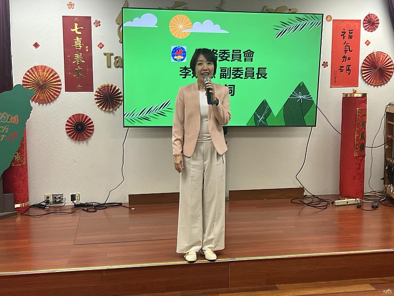 李姸慧致詞鼓勵所有學生努力學習華語文。