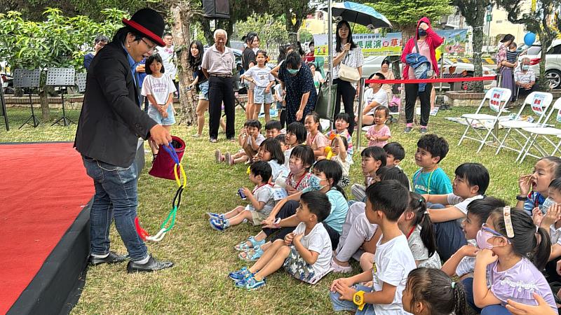 南投市三和公園5月24日師生成果展演結合親子DIY,打造週末歡樂嘉年華。