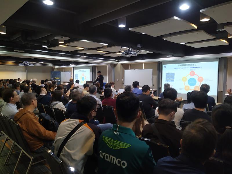 CMMC合規資源說明會於臺北與臺中舉行,吸引近百家企業參與,顯示企業高度重視資安合規議題。