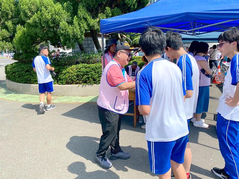 中國科大青銀共學體育志工團隊展現專業服務精神。（照片/校方提供）