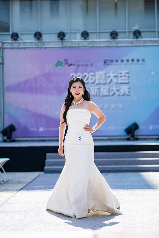 崇仁醫護管理專科學校美容保健科劉子榕展現自信台風，獲得第3名。