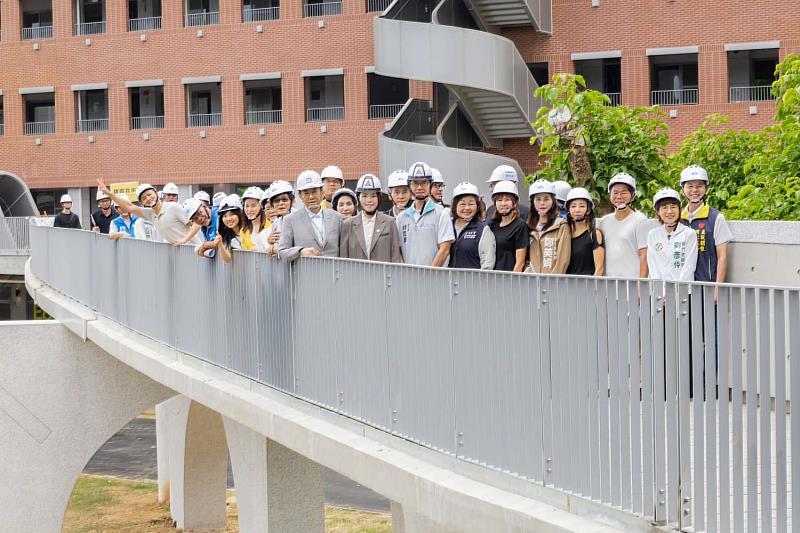 新竹市議會考察建功高中校舍擴建及綠帶改善工程