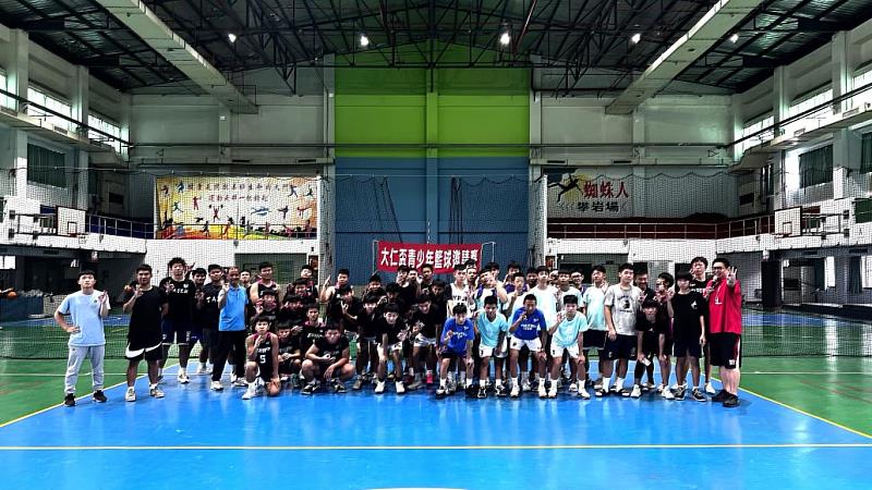 熱血開戰 第1屆大仁盃青少年籃球邀請賽熱鬧登場