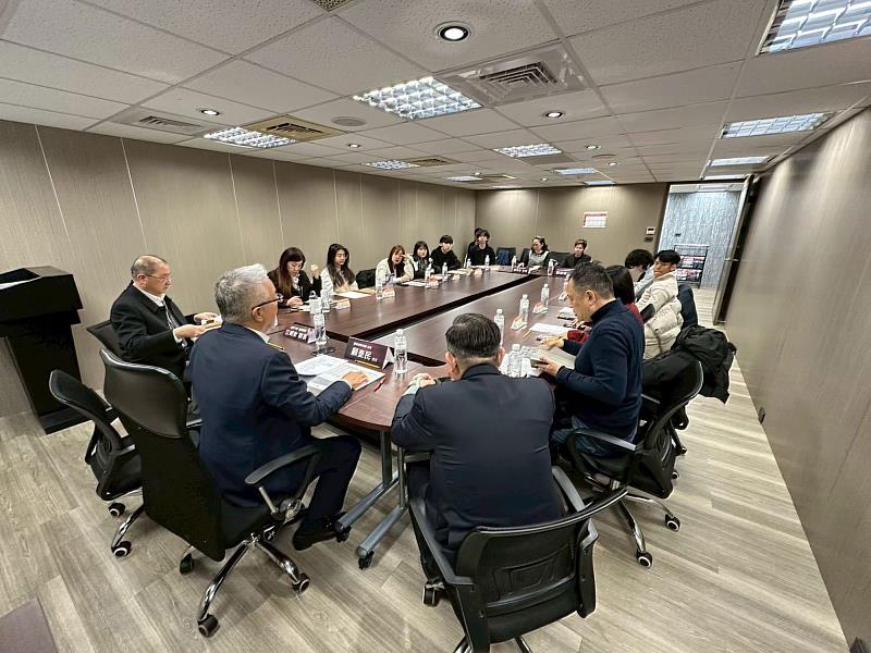 「世新火相傳」計畫每年甄選大三、大四及研究生分組培訓。（世新大學提供）