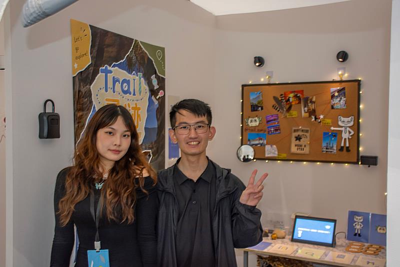 世新圖傳畢製作品《尋跡 Trail》以互動尋寶遊戲探討生活節奏與感知習慣。(世新大學提供)