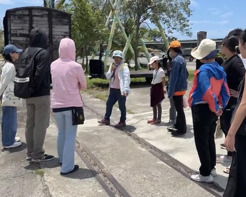 打造雙語觀光！ 臺東國際志工英語導覽驚豔「東糖生活節」