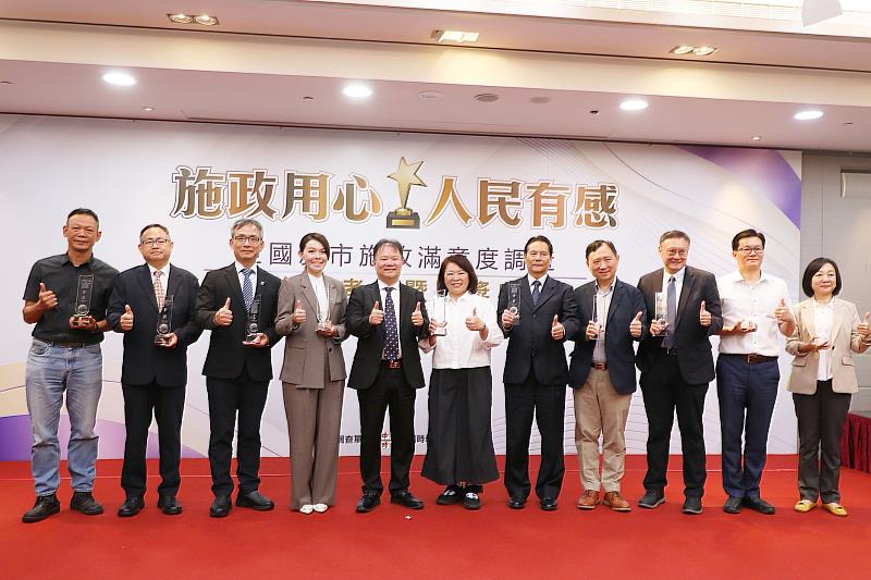 施政滿意度突破新高 含金量非六都第1！ 黃敏惠市長盼中央聽見市民心聲 補上高鐵聯外軌道關鍵拼圖