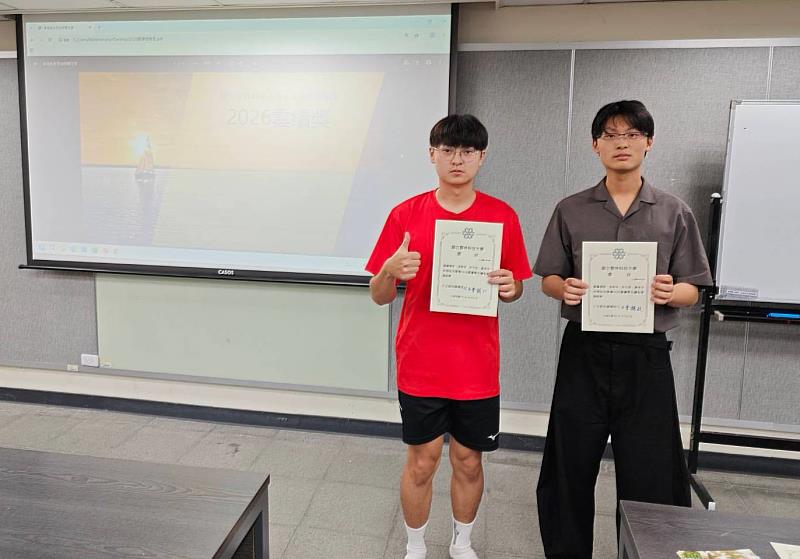 以環保概念製作的戰鬥陀螺吸引不少目光。