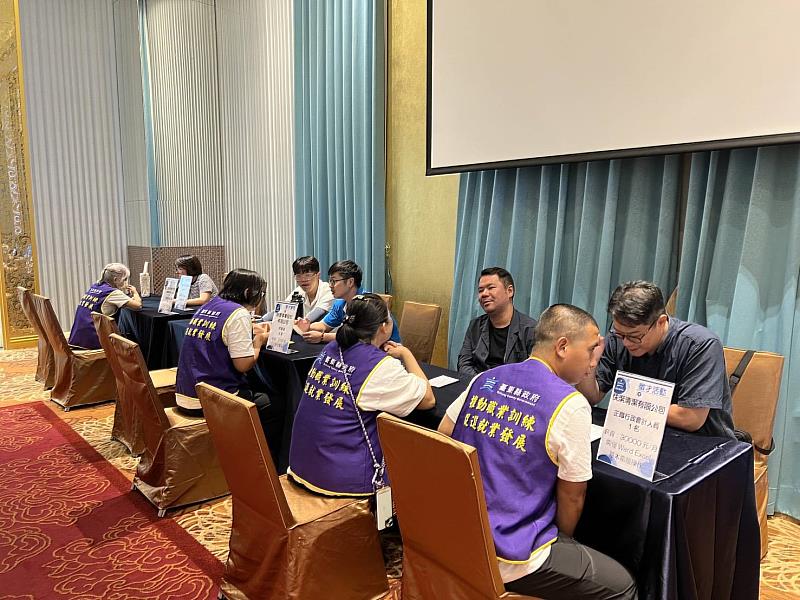 學技能也找工作！臺東旅宿房務培訓成果展結合企業現場徵才