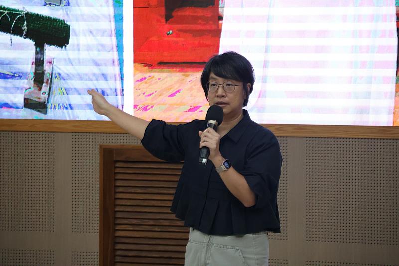 南大博雅講座聚焦AI時代的人文思考，講師提醒學生在科技快速變動下，仍應珍惜人與人之間的真實交流與理解。