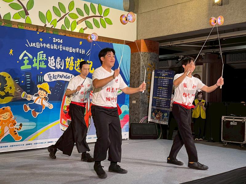 虎劇團演出劇照。