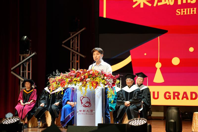 理律法律事務所合夥人劉昌坪為世新大學傑出校友。（世新大學提供）