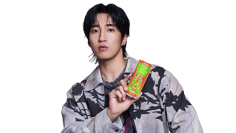 PowerBOMB 7-ELEVEN 限定新品「早安古莫檸」Mojito無糖風味，名稱取自Good Morning諧音，主打薄荷與檸檬的清爽層次。