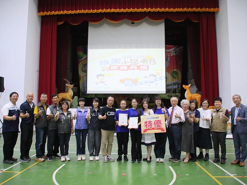 校園小記者頒獎 翁章梁勉勵孩子成為嘉義的「眼睛」挖掘土地美好