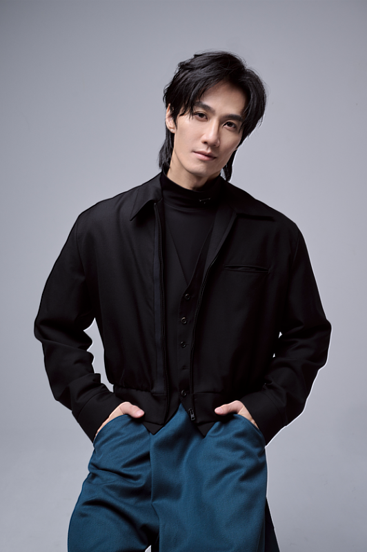 音樂人李英宏以全新歌曲《好戲》詮釋新莊廟街百年風華，並聯手「新西園掌中劇團」於6月6日音樂會展現傳統藝術與現代樂音的跨界魅力。
