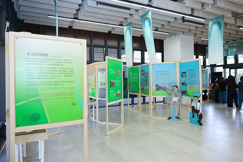 「圳起十年：嘉南大圳寫真帖」特展自5月4日至10月31日在成大勝利校區麗文校園書局展出。