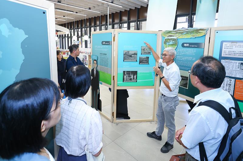 「圳起十年：嘉南大圳寫真帖」特展自5月4日至10月31日在成大勝利校區麗文校園書局展出。