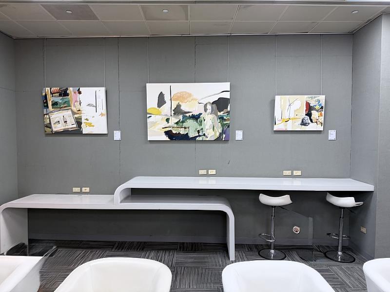ART TAIPEI x COMPUTEX「Art Connected：藝術連線」南港1館 premium lounge劉恩霖作品展覽現場。