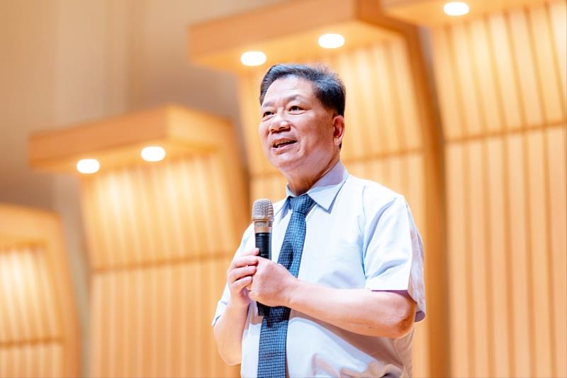 圖四、東吳大學詹乾隆校長致歡迎詞。