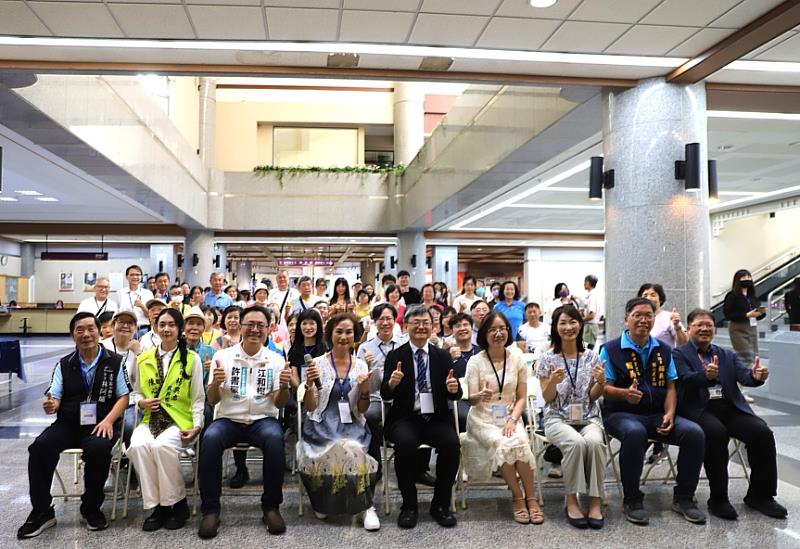 2026「鐵花Blooming」太平鐵工藝術巡迴展全體與會來賓合影。