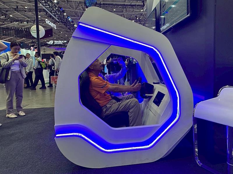 滙嘉健康於COMPUTEX 2026 TADA「SMART MOBILITY PAVILION」展示全球首創nFOPT® AI智慧駕駛生理監測系統，透過非侵入式光纖感測技術，即時掌握駕駛者生理狀態與安全風險。