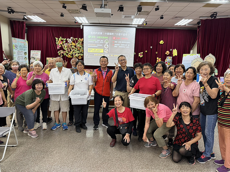 中信科大攜手臺南新市社內里，共同推動社區循環農法與永續環境教育。（圖/中信科大提供）