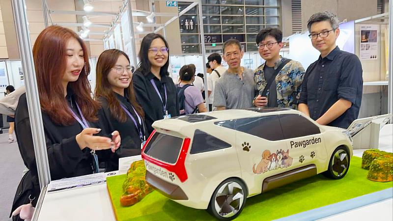 銘傳大學商品設計學系與中華汽車攜手推動產學合作，設計新世代智慧與寵物友善概念車。