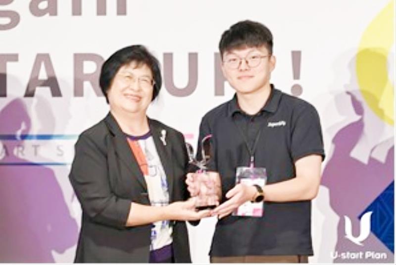 圖三、 李承軒於在校期間獲教育部U-start創新創業計畫績優團隊肯定（2024）。