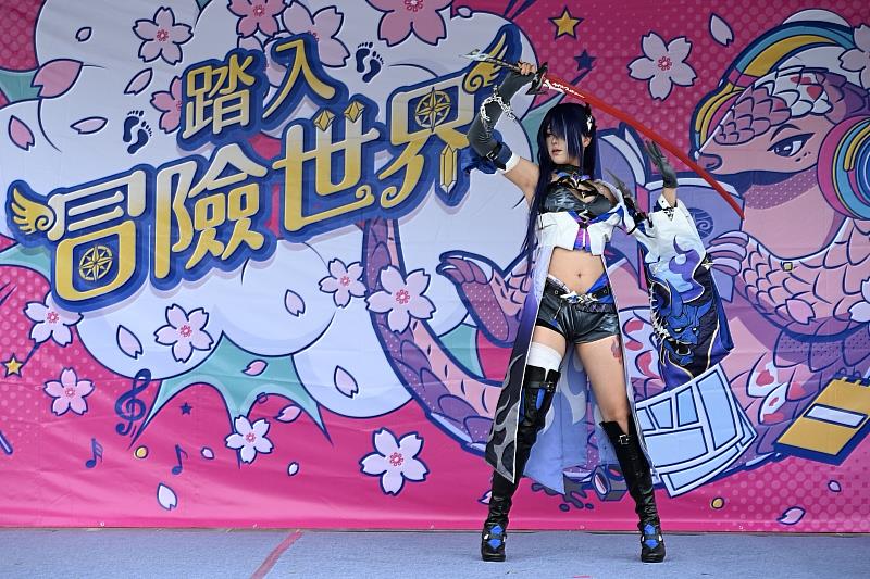 榮獲COSPLAY競賽冠軍的 COSER 昭昭，以《崩壞：星穹鐵道》中的角色「黃泉」驚豔全場。