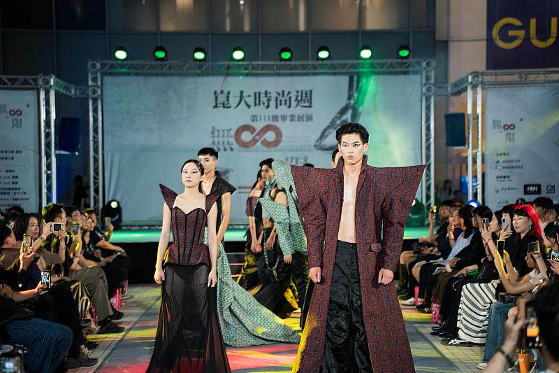 林時羽、陳瑀彤、徐少宸共同創作《將·來》,獲得總審查第1名。