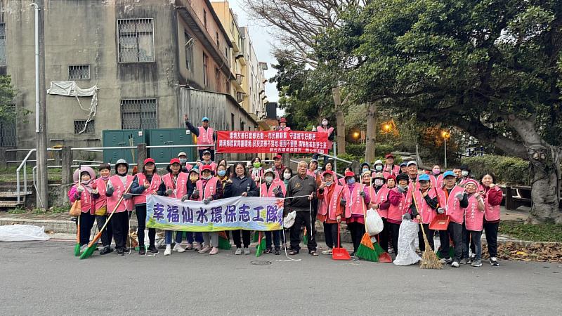 仙水里志工參與環境友善日。