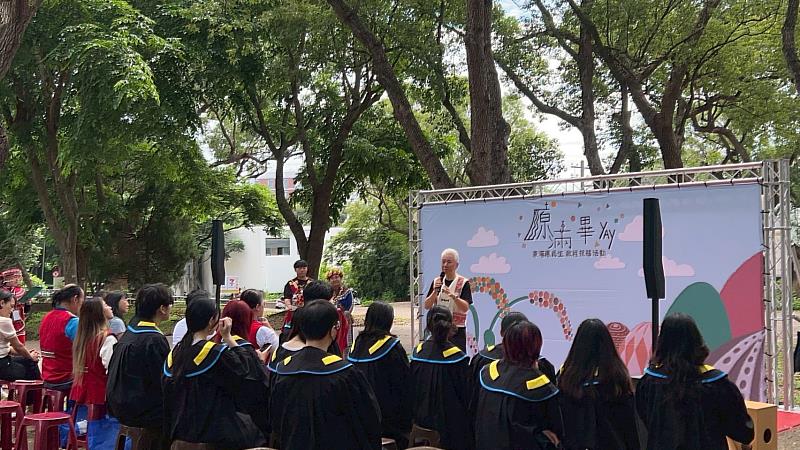 劉正副校長致詞時表示,東海大學重視多元文化與原民生的學習環境,希望透過這場活動傳遞學校對原民生未來發展的深切祝福。