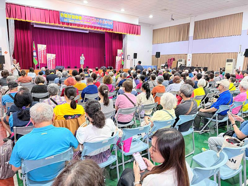 經典金曲傳愛暖人心 救國團高雄市團委會攜手旺旺友聯舉辦公益演唱會