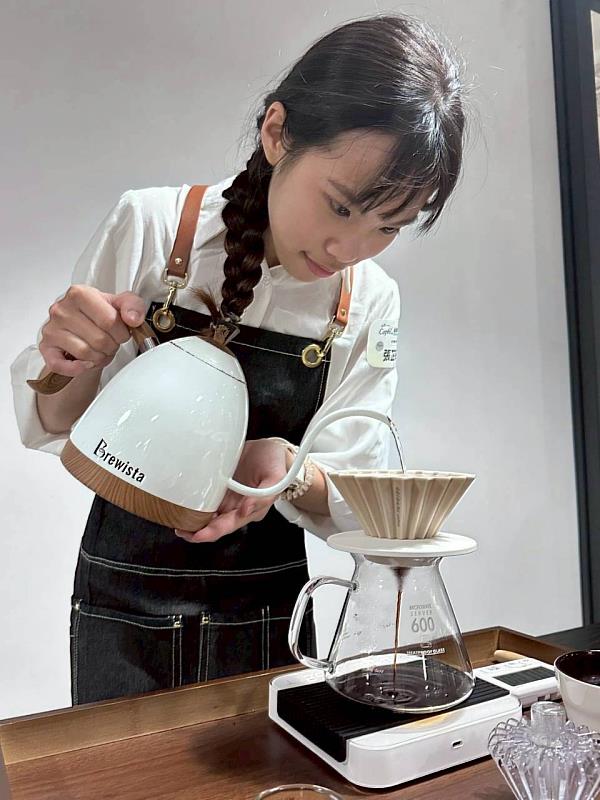 張芷軒參賽過程。