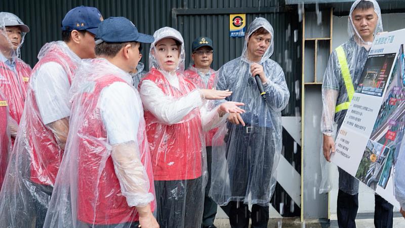 市長高虹安率市府團隊前往太原地下道視察防汛整備工作。