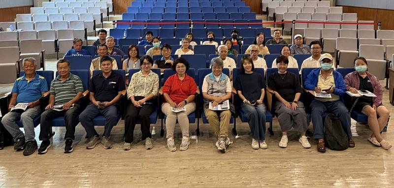 新竹市農村社區踴躍參與說明會，熱絡交換參與心得。
