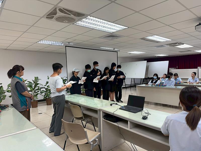 守護移工安全與權益 嘉義縣政府勞青處辦理法治教育與手作聯誼