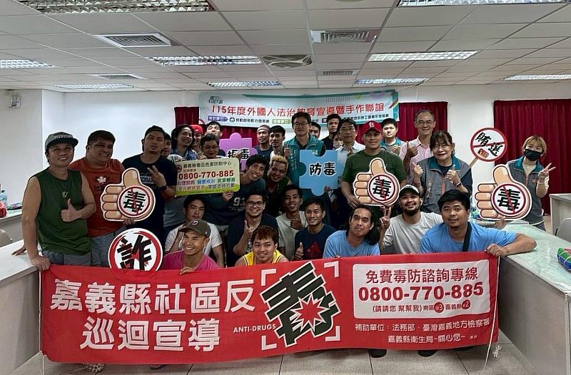 守護移工安全與權益 嘉義縣政府勞青處辦理法治教育與手作聯誼