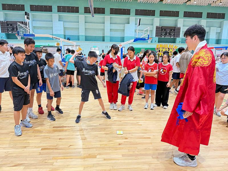 台南世宗學堂前進澎湖「數位雙語課程博覽會」 韓國文化體驗掀熱潮