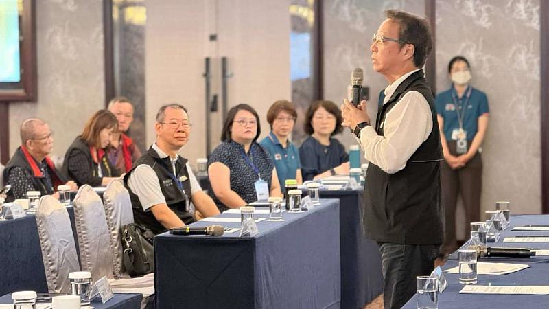勞動力發展署中彰投分署副分署長阮啟釧在產業人才投資方案工會團體意見交流座談會中致詞。