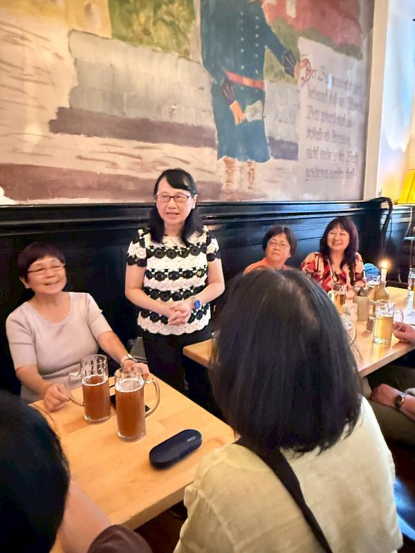 2026年歐洲校友會年度聚會於德國海德堡舉行，文藻莊慧玲校長率團隊參加，凝聚校友情誼。