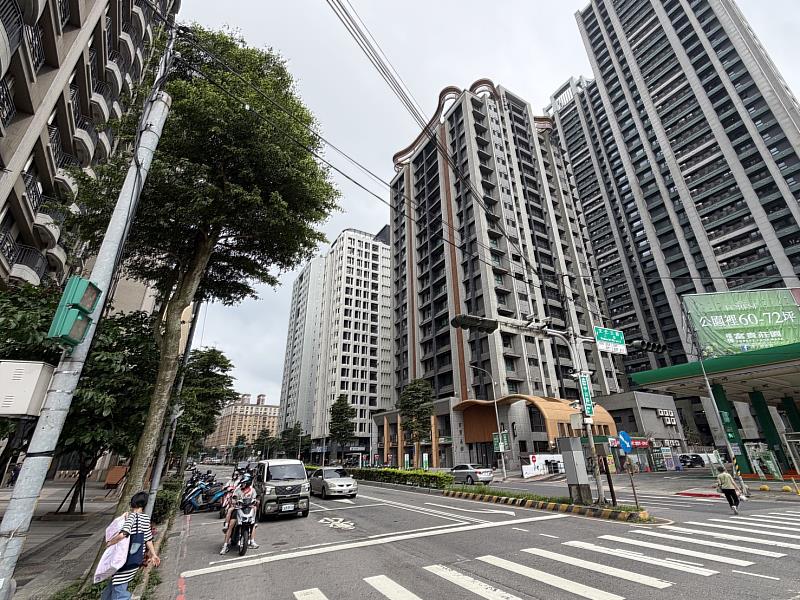 林口中山商圈受惠區域內重大建設,建商都聚集在此新蓋住宅與商辦。